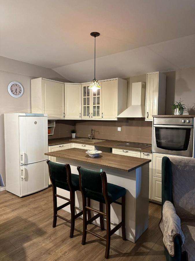 Apartman Lusy ตรีบูนย์ ภายนอก รูปภาพ